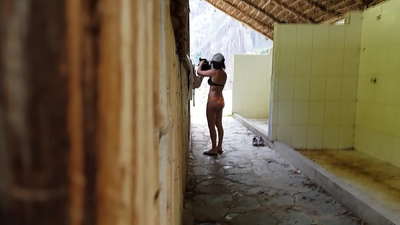 kaméra nénjo dina batur sapagawean universitas Spanyol